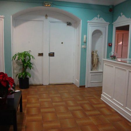 برشلونة Hostal Valls المظهر الخارجي الصورة