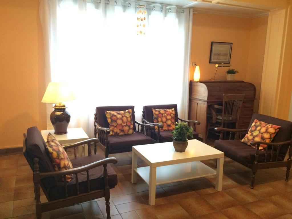 برشلونة Hostal Valls المظهر الخارجي الصورة